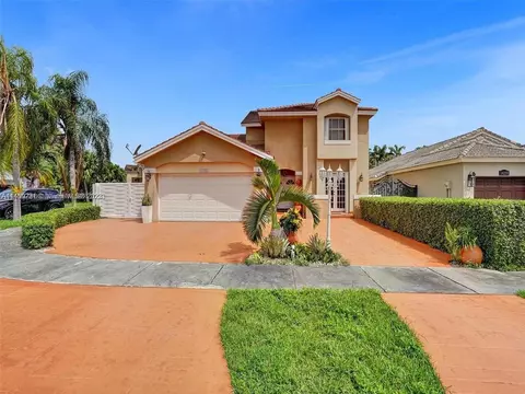 14261 SW 90th Ter, Miami, FL 33186