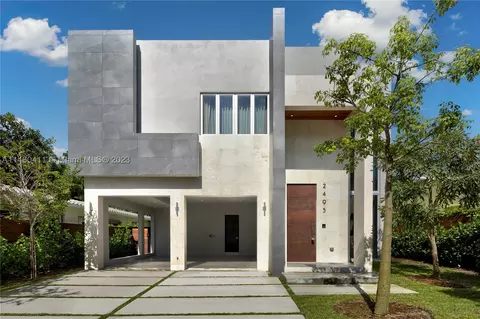 2495 Trapp Ave, Miami, FL 33133