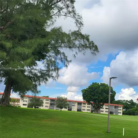 Undisclosed, Pembroke Pines, FL 33025
