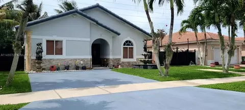 1302 SE 7th Ct, Homestead, FL 33033