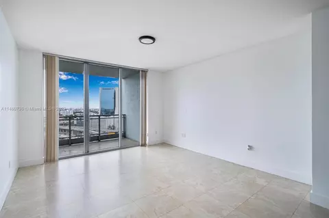 90 SW 3rd St #2006, Miami, FL 33130