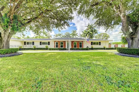 7740 SW 70th St, South Miami, FL 33143