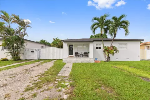 521 E 57th St, Hialeah, FL 33013 photo 1