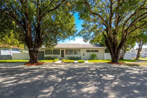 41 NW 40th Ave, Miami, FL 33126