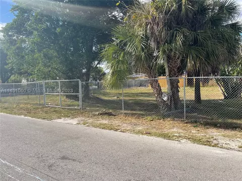 1717 NW 6th Pl, Fort Lauderdale, FL 33311