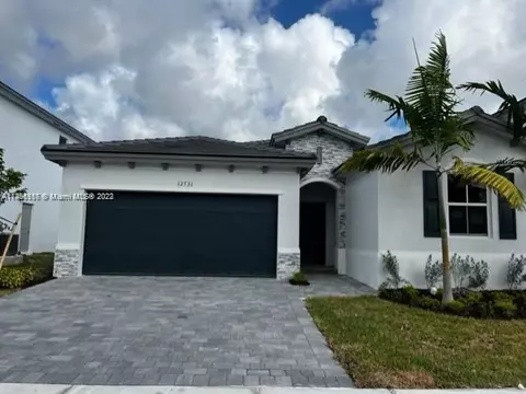 12731 SW 213th St, Miami, FL 33177
