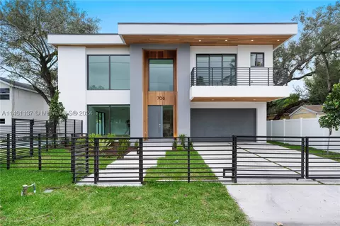 706 SW 9th Ave, Fort Lauderdale, FL 33315