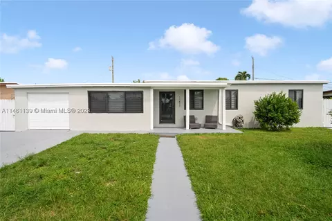 11411 SW 43rd St, Miami, FL 33165