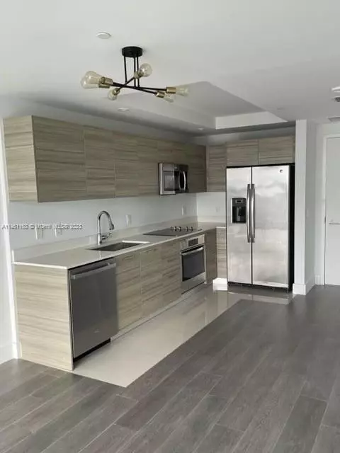121 NE 34th St #2210, Miami, FL 33137