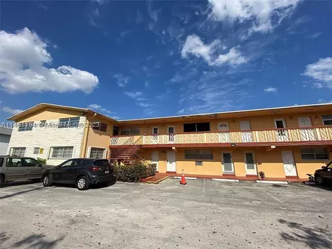 19080 NE 3rd Ct #317, Miami, FL 33179