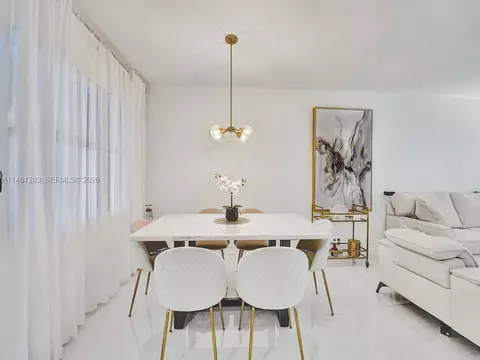 300 Golden Isles Dr #312, Hallandale Beach, FL 33009