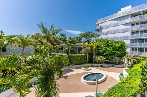 2155 Washington Ct #202, Miami Beach, FL 33139