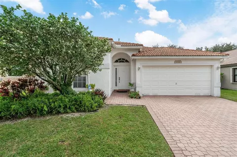 13322 NW 11th St, Pembroke Pines, FL 33028