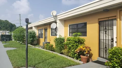 Undisclosed, Hollywood, FL 33020
