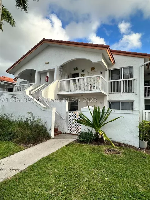 15355 SW 76th Ter #207, Miami, FL 33193