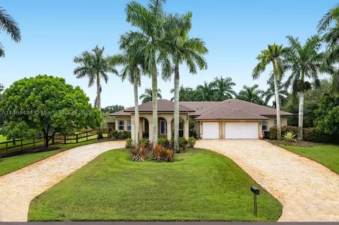 16790 SW 64th St, Southwest Ranches, FL 33331