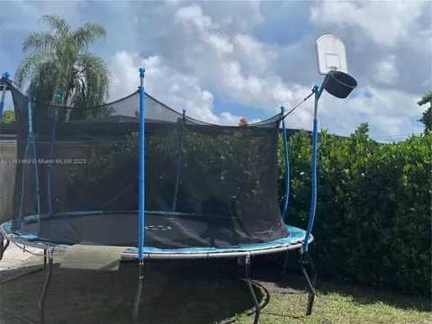 Undisclosed, Hialeah, FL 33013 photo 11