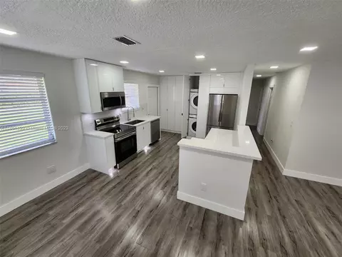 10253 SW 173rd St, Miami, FL 33157