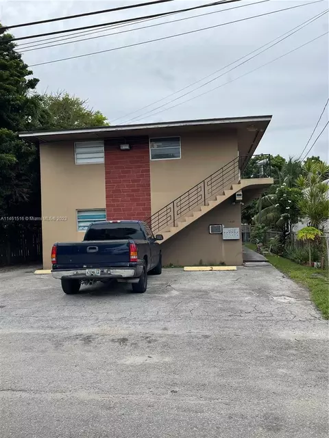1530 NW 24th Ave, Miami, FL 33125