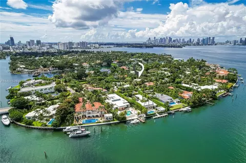 2834 Regatta Ave, Miami Beach, FL 33140