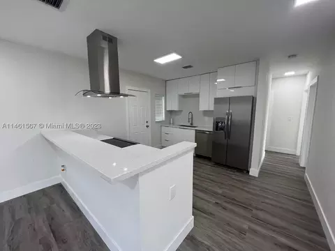 14701 Polk St, Miami, FL 33176