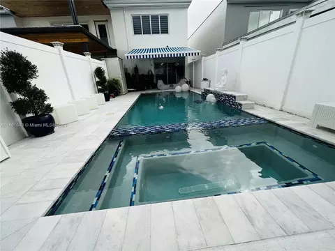 1699 W 72nd St, Hialeah, FL 33014 photo 12