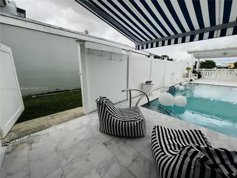1699 W 72nd St, Hialeah, FL 33014 photo 17