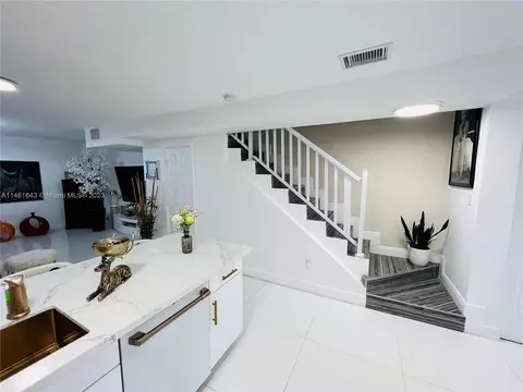 1699 W 72nd St, Hialeah, FL 33014 photo 23