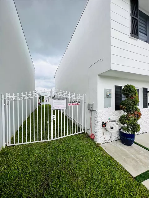 1699 W 72nd St, Hialeah, FL 33014 photo 39
