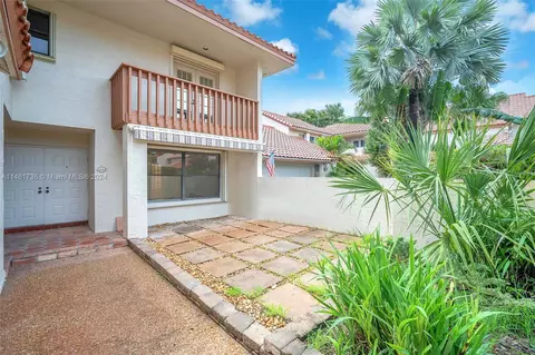 23333 Water Cir, Boca Raton, FL 33486