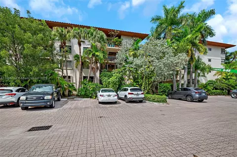 101 Ocean Lane Dr #203, Key Biscayne, FL 33149