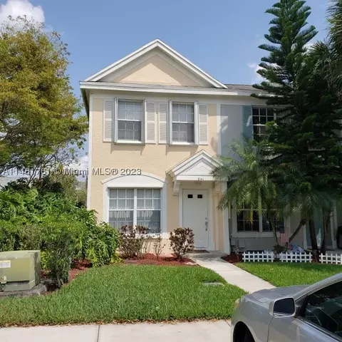 8141 San Carlos Cir, Tamarac, FL 33321