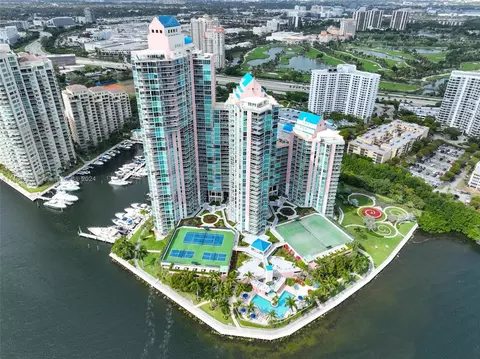 3370 Hidden Bay Dr #1112, Aventura, FL 33180