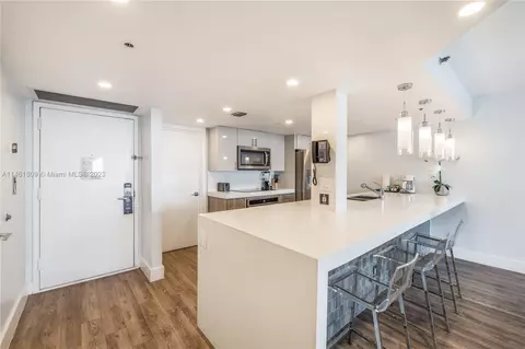 1717 N Bayshore Dr #A-1632, Miami, FL 33132