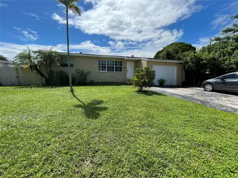 1410 NE 138th St, North Miami, FL 33161