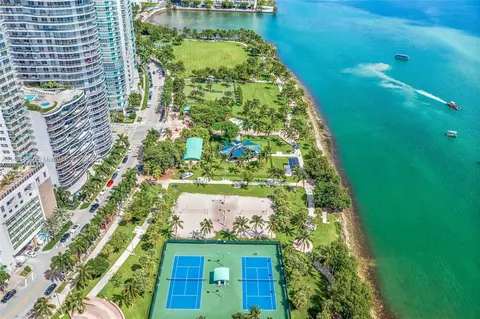 1717 N Bayshore Dr #A-3348, Miami, FL 33132