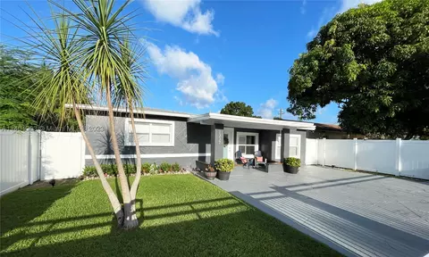 1337 NW 5th Ave, Fort Lauderdale, FL 33311
