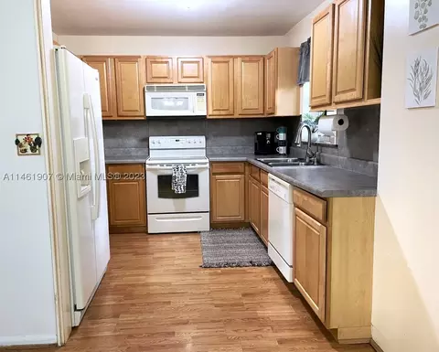 328 NW 46th St, Pompano Beach, FL 33064