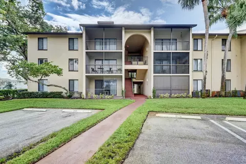 201 Foxtail Dr #B1, Greenacres, FL 33415