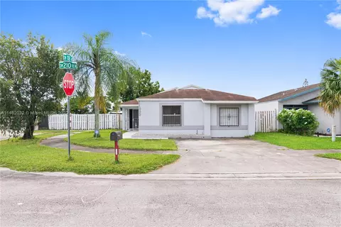 11802 SW 210th Ter, Miami, FL 33177