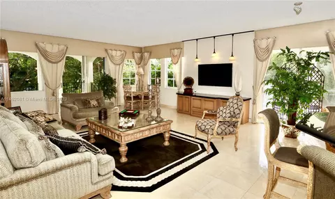 3900 Island Blvd #B308, Aventura, FL 33160