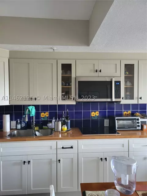 3500 SE Coral Way #PH-13, Miami, FL 33145