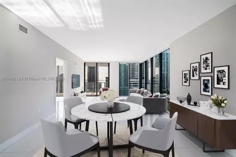 1010 Brickell Ave #1905, Miami, FL 33131