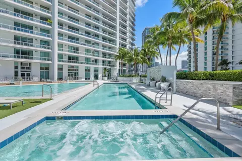 90 SW 3rd St #4303, Miami, FL 33130