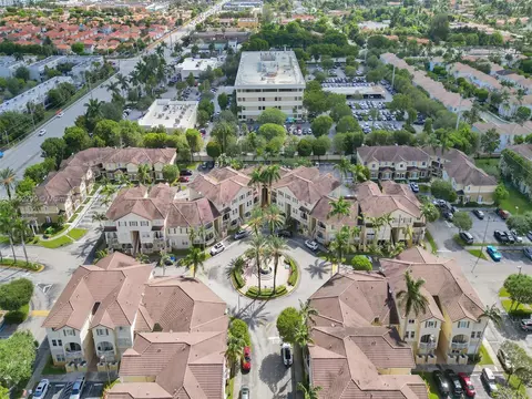 8814 W Flagler St #210, Miami, FL 33174