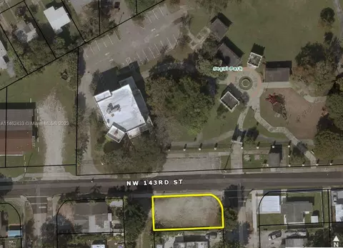 14270 NW 22nd Pl, Opa Locka, FL 33054