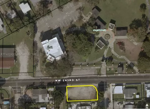 14270 NW 22nd Pl, Opa Locka, FL 33054