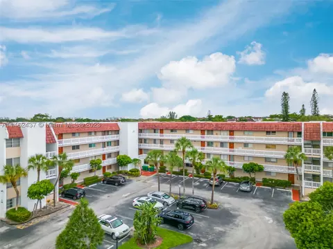 3601 Inverrary Dr #307, Lauderhill, FL 33319