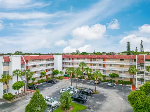 3601 Inverrary Dr #307, Lauderhill, FL 33319