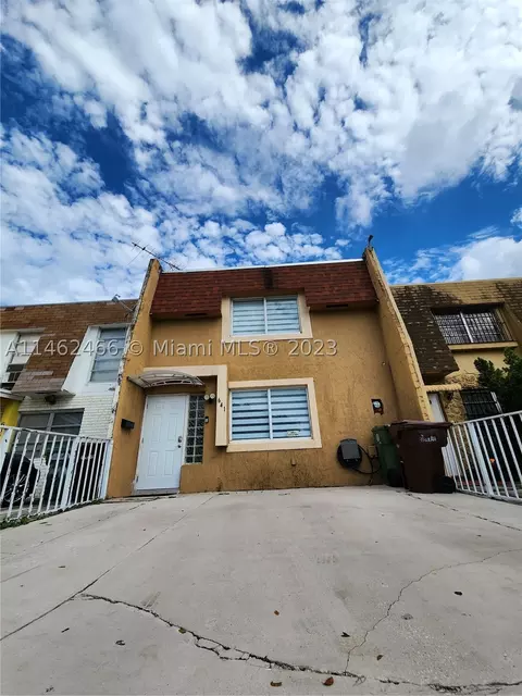 641 W 80th St, Hialeah, FL 33014 photo 1